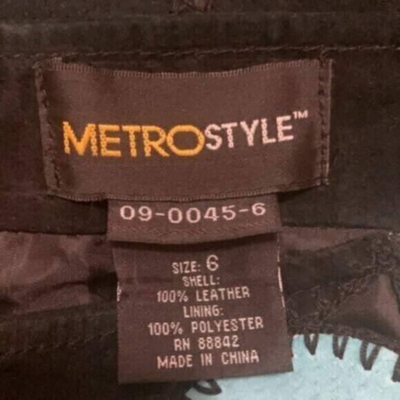 Metro style Vintage Leather Midi Skirt - Picture 11 of 13